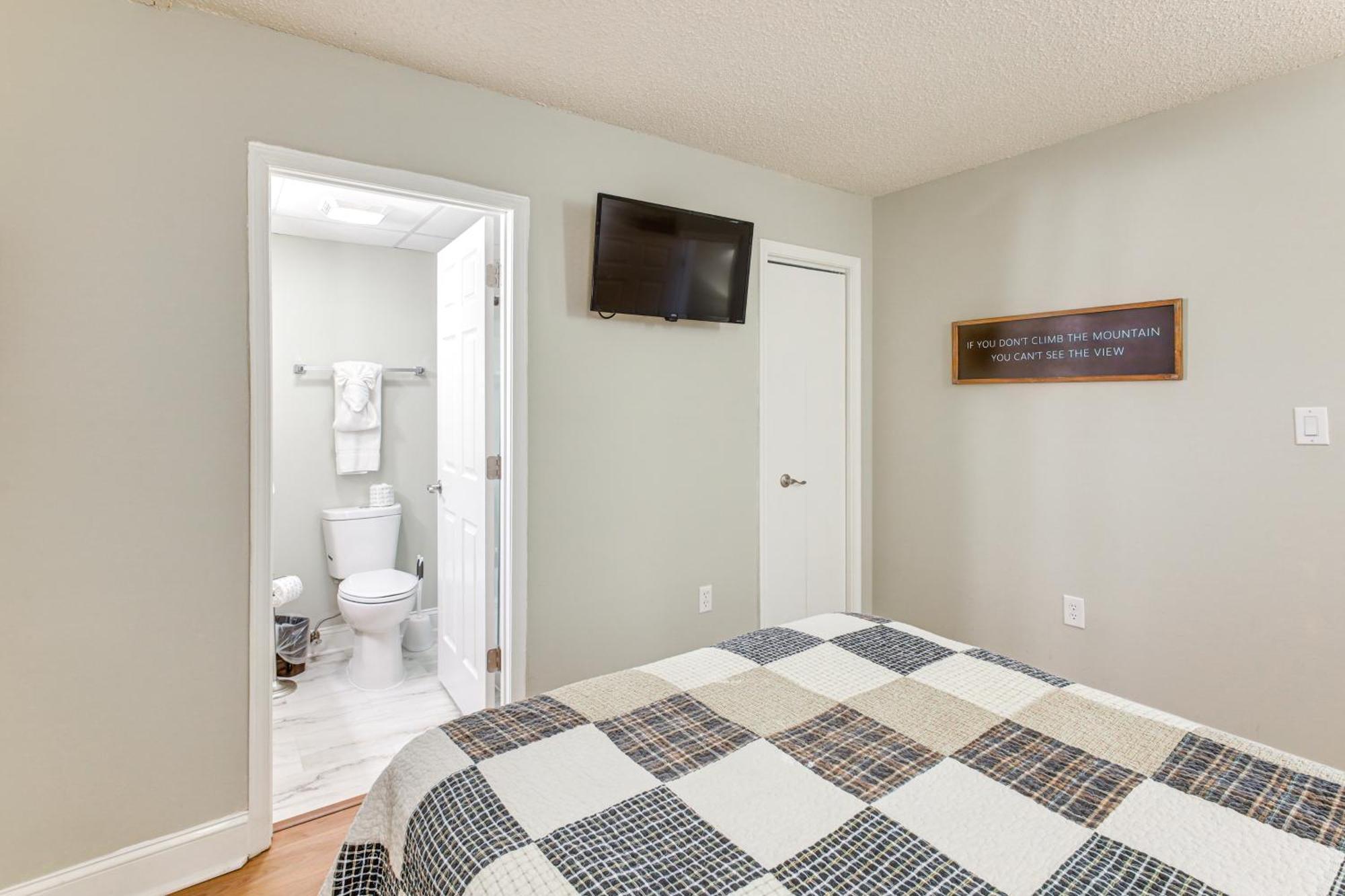 Gatlinburg Condo With Smoky Views Walk To Town! 외부 사진
